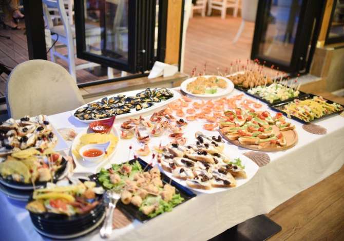 Offerte di lavoro a Tirana, Profession Ndihmes Kuzhinier/e , , Pagamento Trattabile.