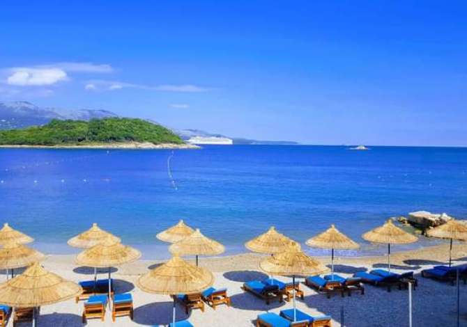 Offerte di lavoro a Santa Quaranta, Profession Ndihmes Kuzhinier/e, Pjatalarese, Sanitare , , Pagamento Trattabile.