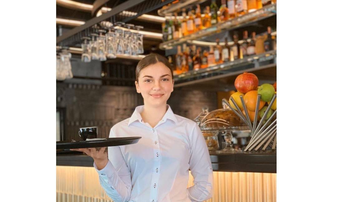 Offerte di lavoro a Tirana, Profession Kamarier/e , , Pagamento 30,000  Leke.