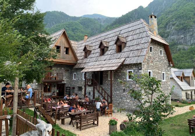 Offerte di lavoro per Kuzhinier/e, Kamarier/e dhe Sanitare a Scutari