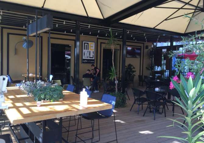 Njoftime Pune per Kamarier/e dhe Banakier/e ne Tirane