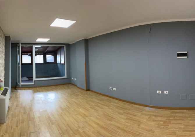 Ambiente Commerciale in Affitto a Tirana - 300 Euro