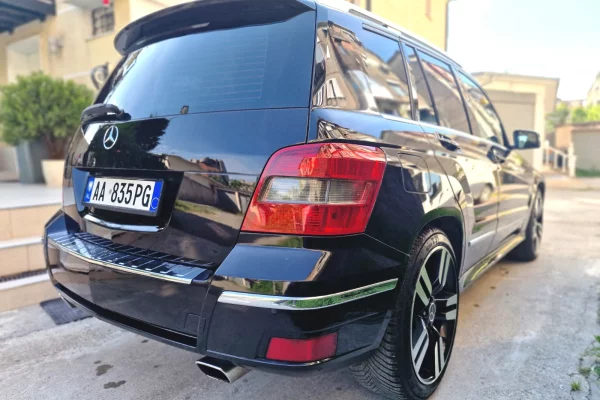 Cars for sale in Durres - 900,000 Leke