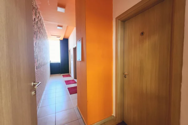 ZYRA ME QERA 440M2 PRANE DELIJORGJIT