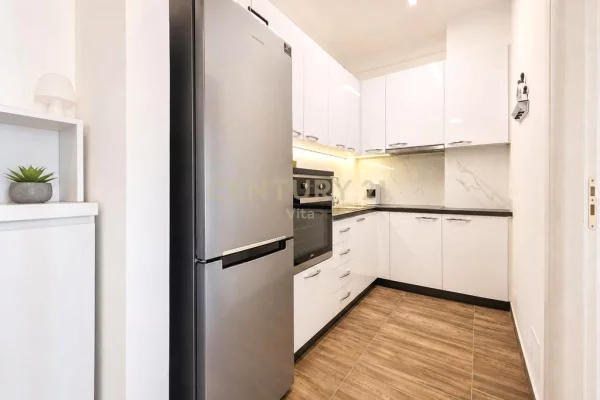 Shtepi ne shitje Apartament ne Durres, 2+1, Mobilimi E mobiluar, Pagesa 195,000  Euro.