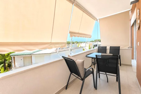 Shtepi ne shitje Apartament ne Durres, 2+1, Mobilimi E mobiluar, Pagesa 195,000  Euro.