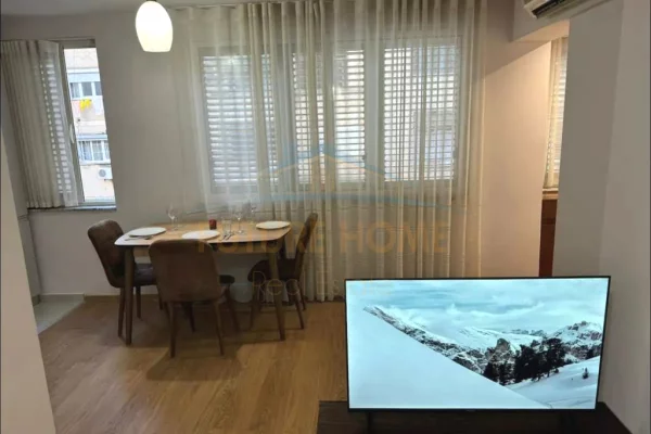 Shtepi me qera Apartament ne Tirane, 1+1, Mobilimi E mobiluar, Pagesa 600  Euro.