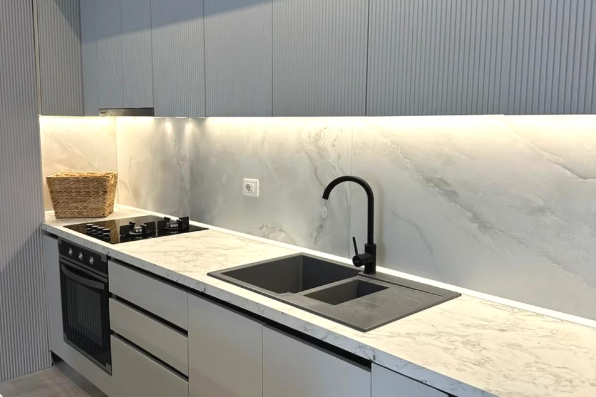 Shtepi me qera Apartament ne Tirane, 2+1, Mobilimi E mobiluar, Pagesa 60,000  Leke.