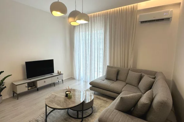 Shtepi me qera Apartament ne Tirane, 2+1, Mobilimi E mobiluar, Pagesa 60,000  Leke.