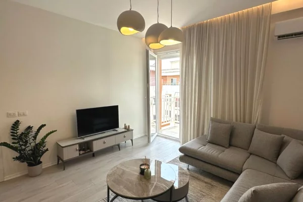 Shtepi me qera Apartament ne Tirane, 2+1, Mobilimi E mobiluar, Pagesa 60,000  Leke.
