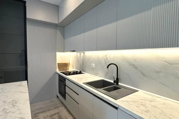 Shtepi me qera Apartament ne Tirane, 2+1, Mobilimi E mobiluar, Pagesa 60,000  Leke.