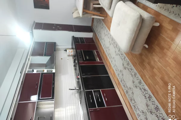 Shtepi me qera Apartament ne Tirane, 1+1, Mobilimi E mobiluar, Pagesa 45,000  Leke.