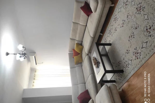 Shtepi me qera 1+1 ne Tirane - 45,000 Leke