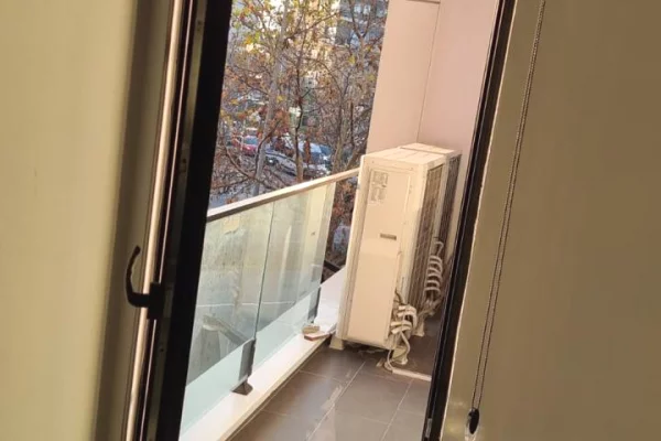 Jepet me qira ambient per klinike / laborator 