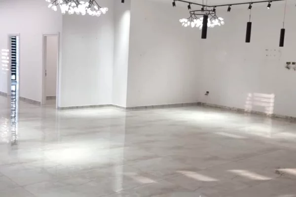 Jepet me qira ambient per klinike / laborator 