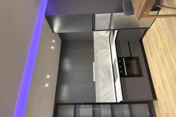 Shtepi me qera Apartament ne Tirane, 1+1, Mobilimi E mobiluar, Pagesa 40,000  Leke.