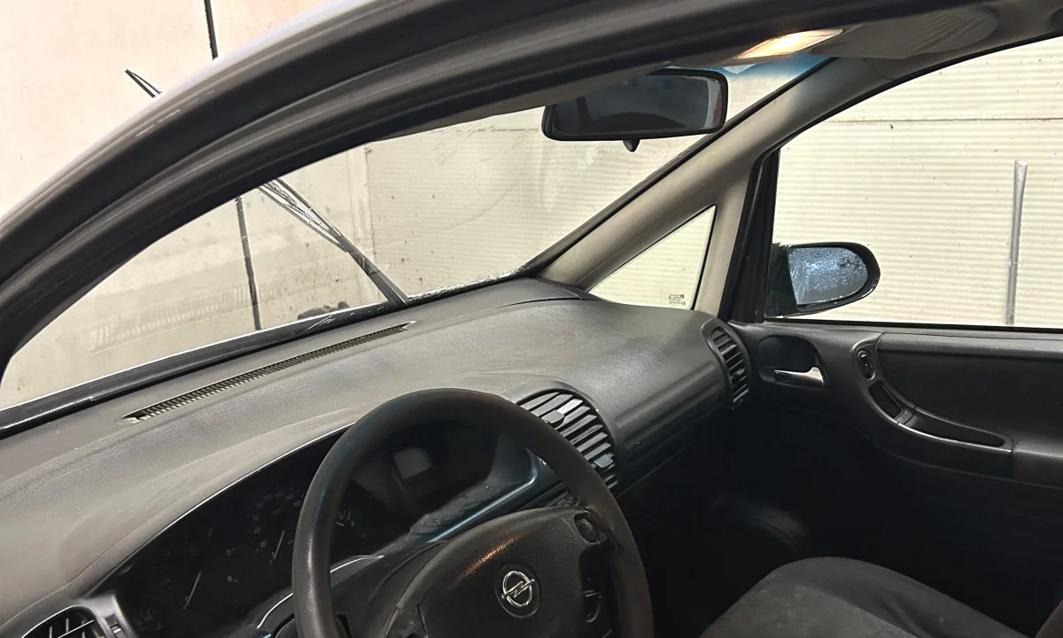 Cars for sale in Tirana, Opel, 2005 Diesel,Kambio Manual Payment 110,000  Leke.