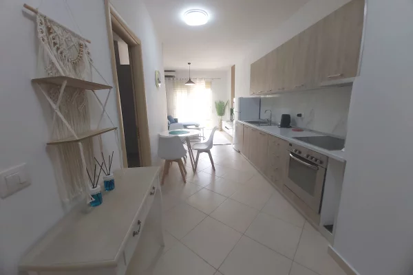 Shtepi ne shitje Apartament ne Vlore, 1+1, Mobilimi E mobiluar, Pagesa 13,500,000  Leke.