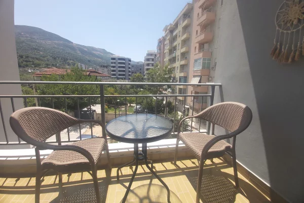 Shtepi ne shitje Apartament ne Vlore, 1+1, Mobilimi E mobiluar, Pagesa 13,500,000  Leke.
