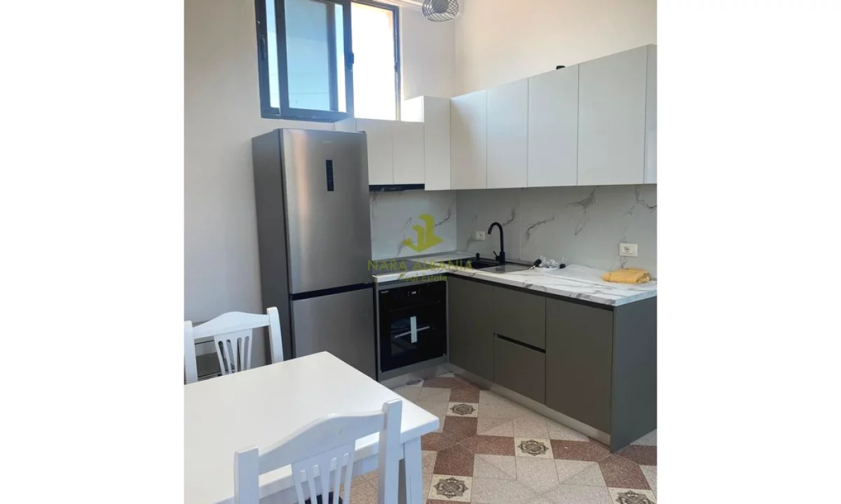Shtepi me qera Apartament ne Tirane, 1+1, Mobilimi E mobiluar, Pagesa 35,000  Leke.