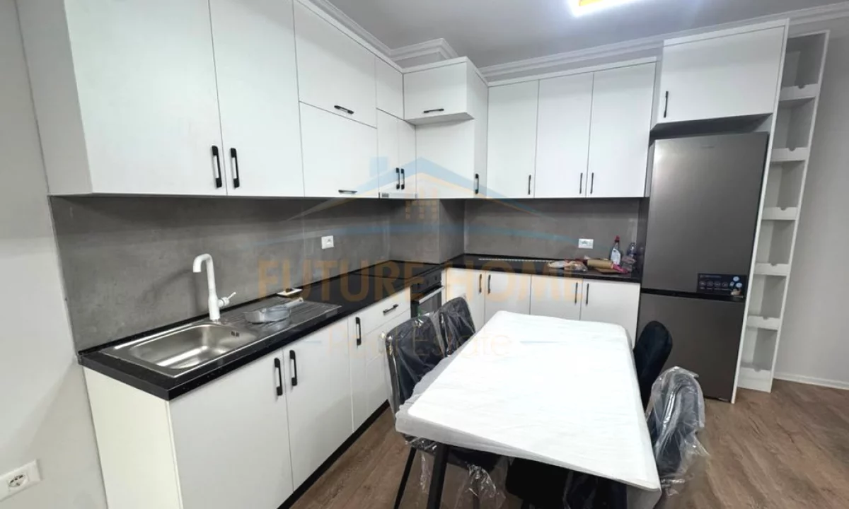 Shtepi me qera Apartament ne Tirane, 1+1, Mobilimi E mobiluar, Pagesa 50,000  Leke.