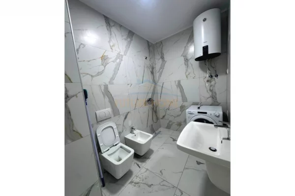 Shtepi me qera Apartament ne Tirane, 1+1, Mobilimi E mobiluar, Pagesa 50,000  Leke.