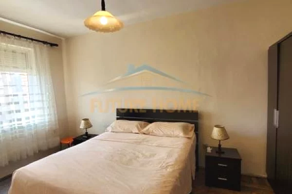 Shtepi me qera Apartament ne Tirane, 2+1, Mobilimi E mobiluar, Pagesa 60,000  Leke.