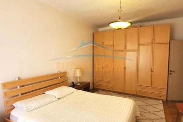 Shtepi me qera Apartament ne Tirane, 2+1, Mobilimi E mobiluar, Pagesa 60,000  Leke.