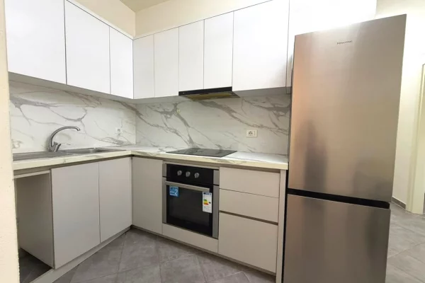 Shtepi me qera Apartament ne Tirane, 2+1, Mobilimi E mobiluar, Pagesa 70,000  Leke.