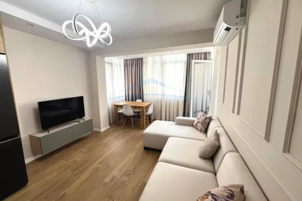 Shtepi me qera Apartament ne Tirane, 1+1, Mobilimi E mobiluar, Pagesa 750  Euro.