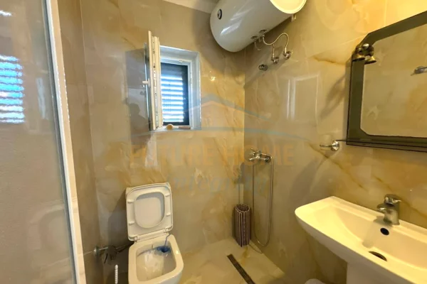 Shtepi me qera Apartament ne Tirane, 1+1, Mobilimi E mobiluar, Pagesa 50,000  Leke.