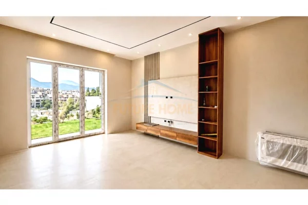 Shtepi me qera Apartament ne Tirane, 3+1, Mobilimi Pjeserisht e mobiluar, Pagesa 2,400  Euro.