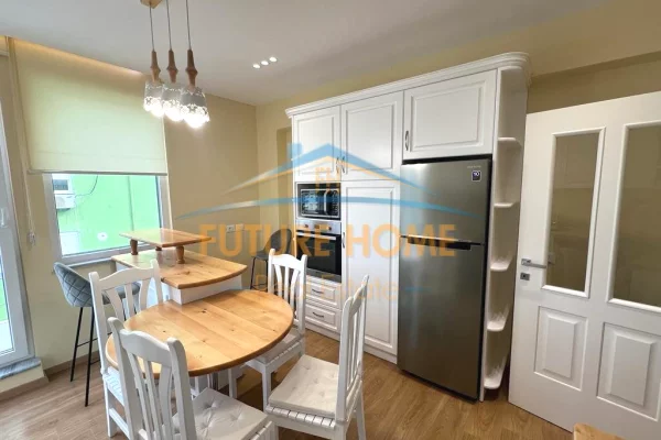 Shtepi me qera Apartament ne Tirane, 2+1, Mobilimi E mobiluar, Pagesa 1,500  Euro.