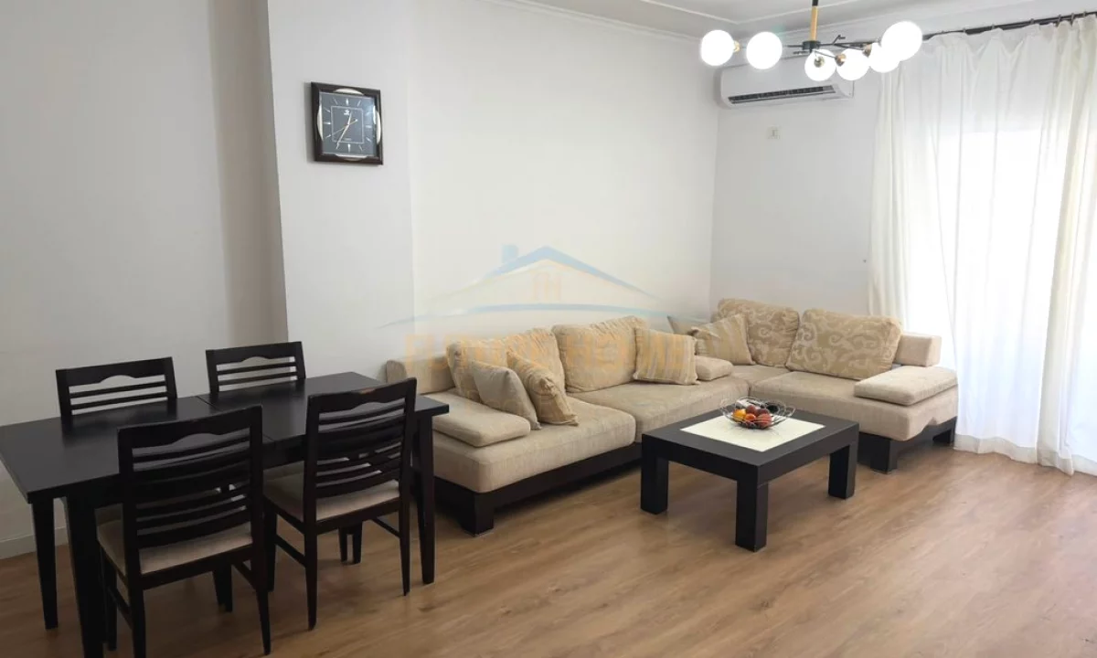 Shtepi me qera Apartament ne Tirane, 2+1, Mobilimi E mobiluar, Pagesa 50,000  Leke.
