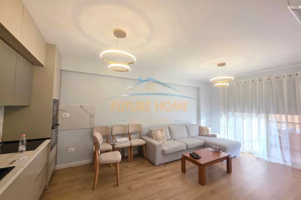 Shtepi me qera Apartament ne Tirane, 2+1, Mobilimi E mobiluar, Pagesa 85,000  Leke.