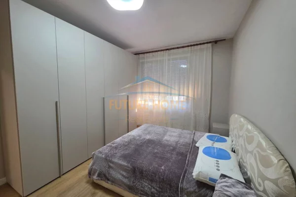Shtepi me qera Apartament ne Tirane, 2+1, Mobilimi E mobiluar, Pagesa 85,000  Leke.