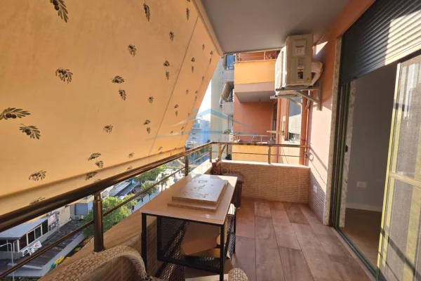 Shtepi me qera Apartament ne Tirane, 2+1, Mobilimi E mobiluar, Pagesa 85,000  Leke.