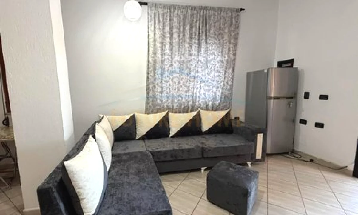 Shtepi me qera Apartament ne Tirane, 1+1, Mobilimi E mobiluar, Pagesa 48,000  Leke.