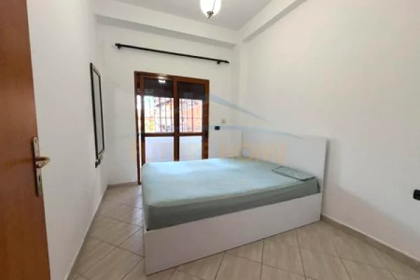 Shtepi me qera Apartament ne Tirane, 1+1, Mobilimi E mobiluar, Pagesa 48,000  Leke.