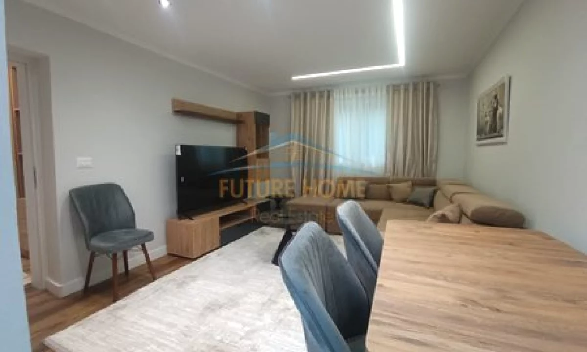Shtepi me qera Apartament ne Tirane, 2+1, Mobilimi E mobiluar, Pagesa 75,000  Leke.