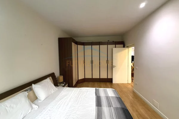 Shtepi me qera Apartament ne Tirane, 2+1, Mobilimi E mobiluar, Pagesa 800  Euro.