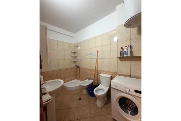 Shtepi me qera Apartament ne Tirane, 2+1, Mobilimi E mobiluar, Pagesa 70,000  Leke.