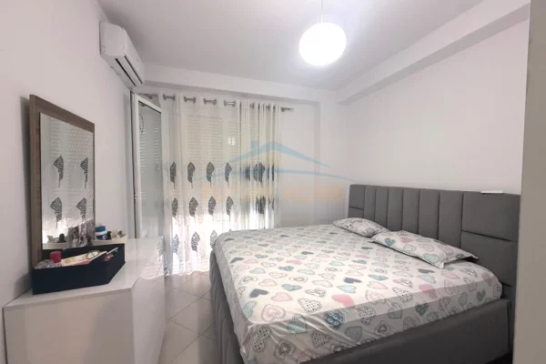 Shtepi me qera Apartament ne Tirane, 1+1, Mobilimi E mobiluar, Pagesa 600  Euro.