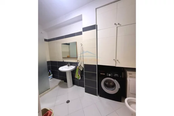 Shtepi me qera Apartament ne Tirane, 1+1, Mobilimi E mobiluar, Pagesa 600  Euro.