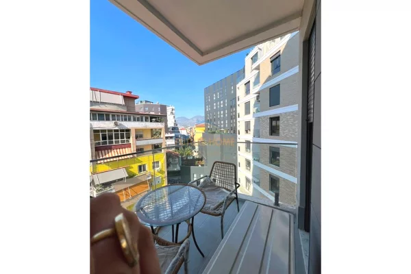 Shtepi me qera Apartament ne Tirane, 1+1, Mobilimi E mobiluar, Pagesa 820  Euro.