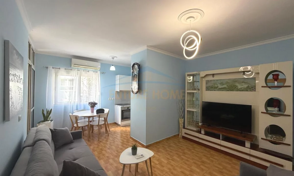 Shtepi me qera Apartament ne Tirane, 2+1, Mobilimi E mobiluar, Pagesa 60,000  Leke.
