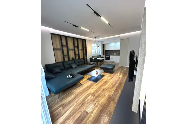 Qera, Apartament 2+1+Post Parkimi, Liqeni i Thate, Tiranë.