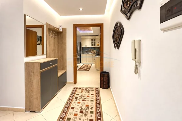 Shtepi me qera Apartament ne Tirane, 2+1, Mobilimi E mobiluar, Pagesa 1,000  Euro.