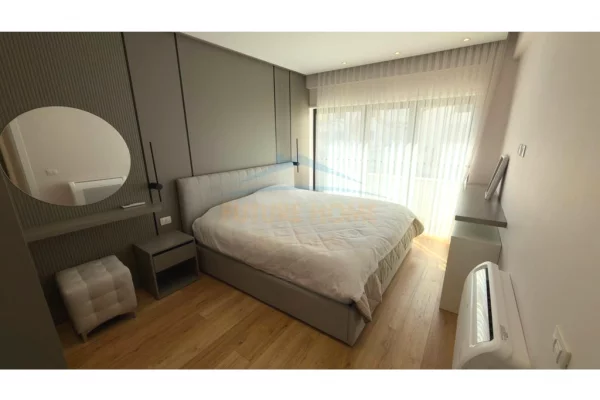 Shtepi me qera Apartament ne Tirane, 2+1, Mobilimi E mobiluar, Pagesa 1,000  Euro.