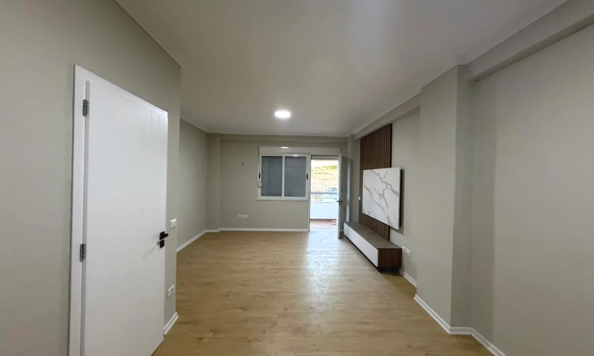 Shtepi ne shitje Apartament ne Durres, 1+1, Mobilimi E mobiluar, Pagesa 80,000  Euro.